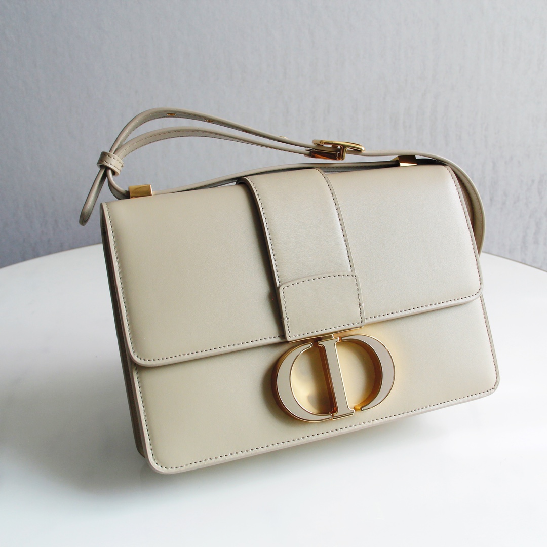 30 MontaigneBag Beige Box Calfskin